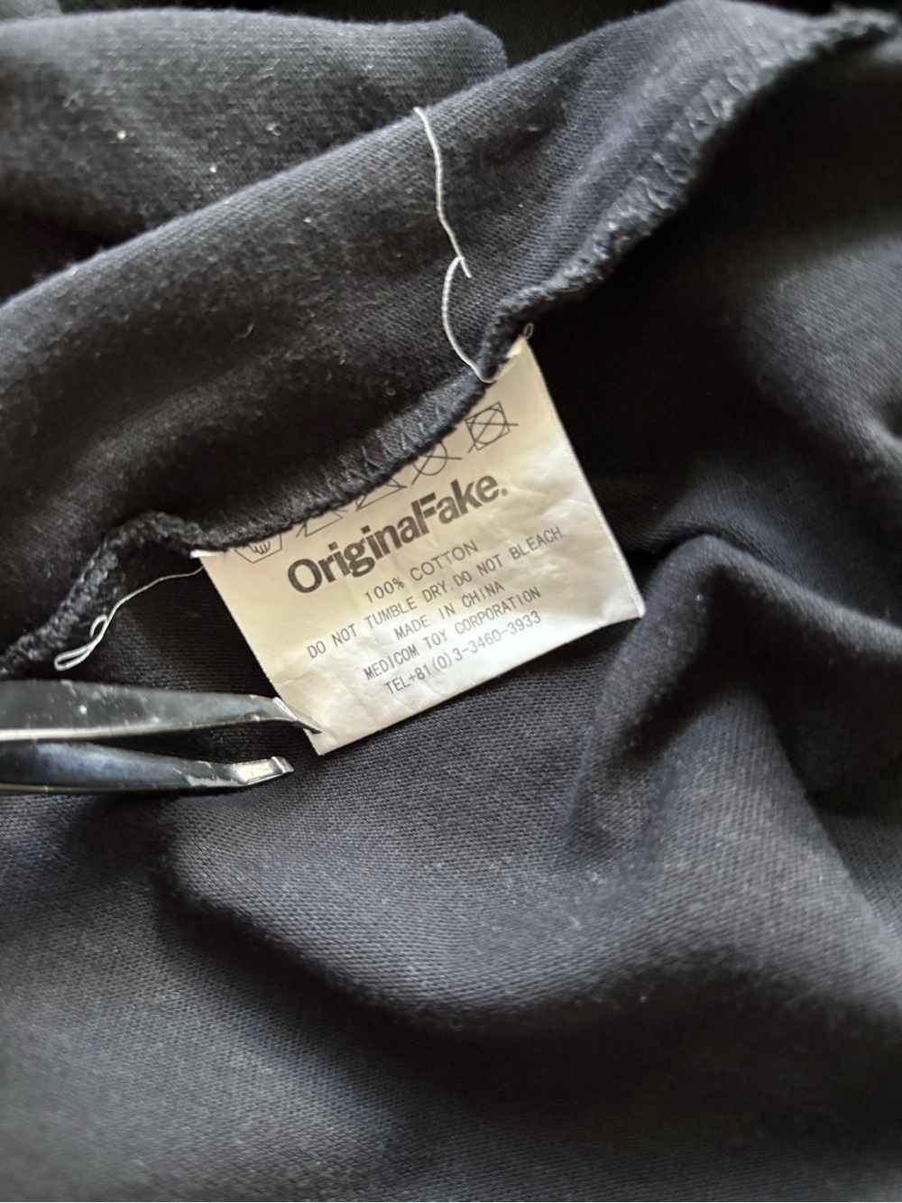 ORIGINAL FAKE x Mark Dean Veca sz 3 US sz M Black Tee Tshirt Medicom Toy KAWS - Picture 8 of 9